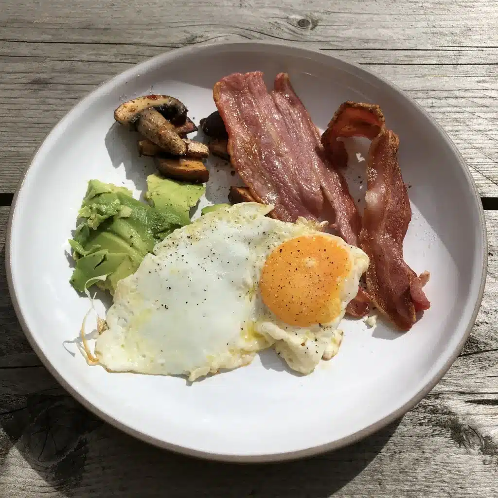 Keto Caesar Salad With Grilled Chicken